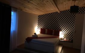 Tejos House